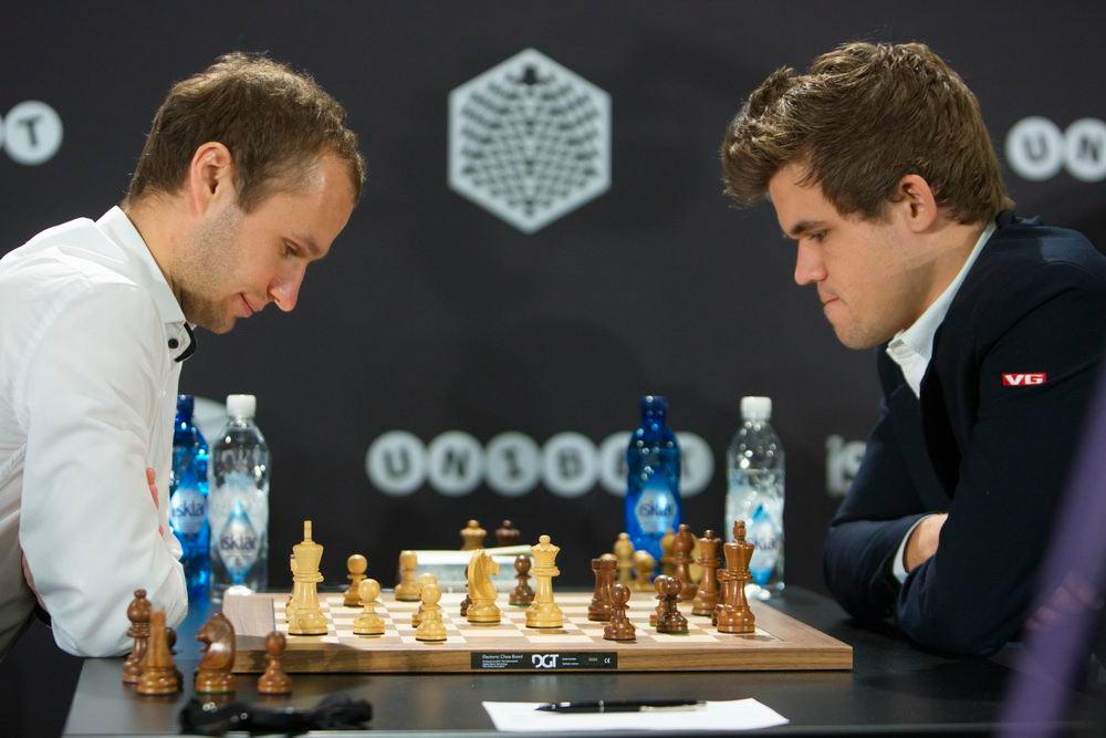 С. Жигалко – Карлсен, Чемпионат мира по быстрым шахматам 2015