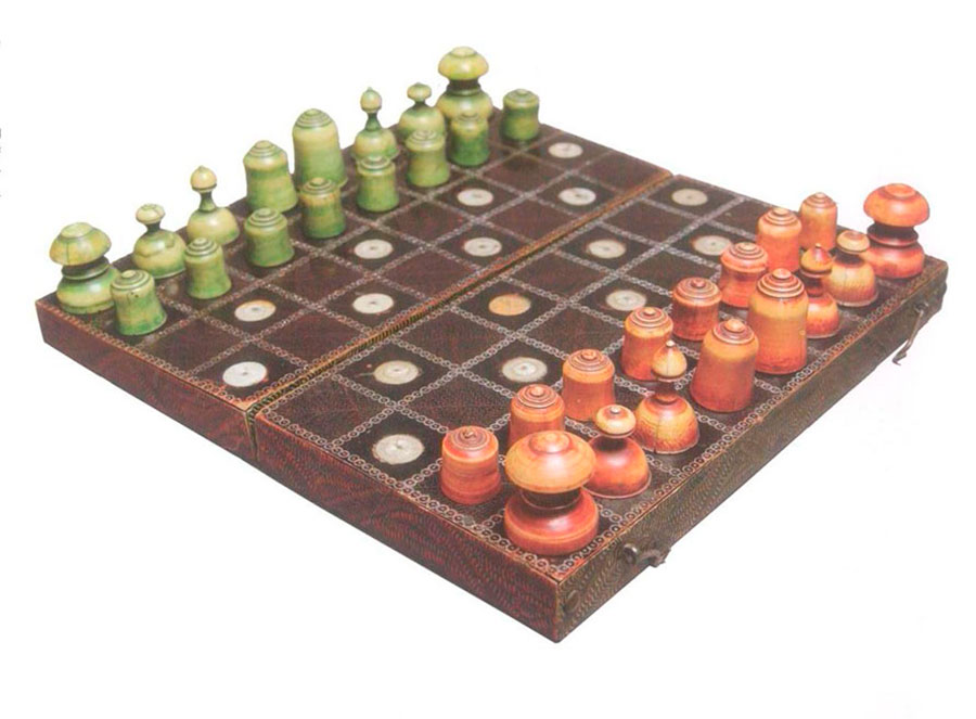 Индийские шахматы – история, правила игры